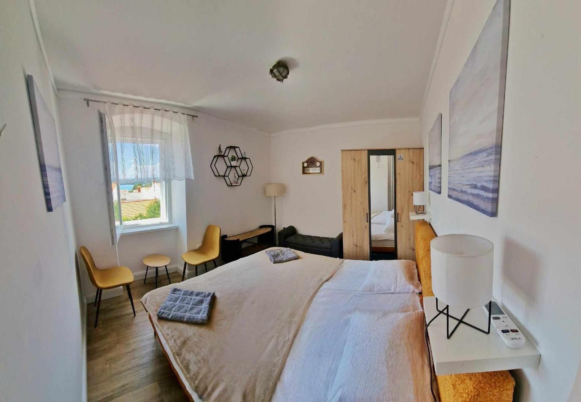 Holiday Place Veli Dvor - Vacation House With Private Garden In Old Town פונאנט מראה חיצוני תמונה